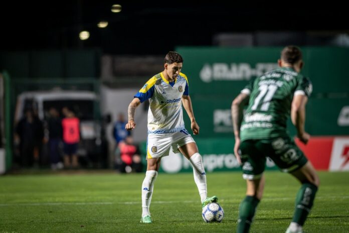 Rosario Central se impone en un final épico frente a Sarmiento